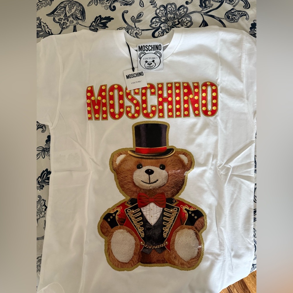 Moschino t-shirt  XS oversize fit